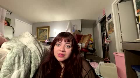 Snapshot of viennavisabelle chatting on 10/05/25, 04:44 viennavisabelle online show from 10/05/25, 04:44