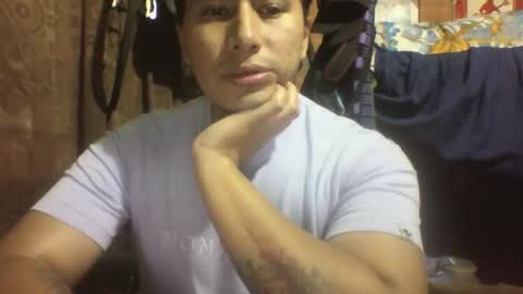 Snapshot of viernes1010 chatting on 11/24/25, 01:00 viernes1010 online show from 11/24/25, 01:00