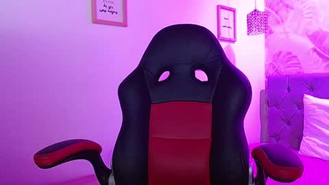 viioleta online show from 02/06/25, 12:16