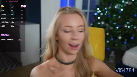 Snapshot of vika54784 chatting on 12/19/24, 04:13 vika54784 online show from 12/19/24, 04:13