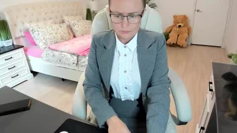 Ukrainian-woman online show from 10/20/25, 07:36