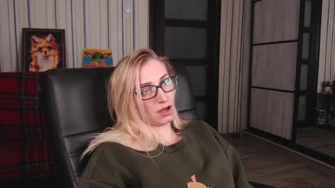 Vika online show from 10/16/25, 11:39