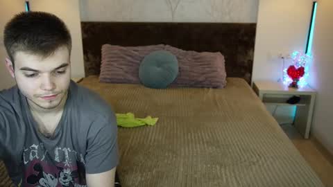 vikki and george online show from 10/13/25, 09:48