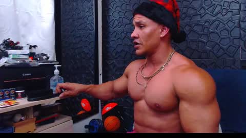 Snapshot of viktorherrera chatting on 12/24/24, 07:22 Viktor Herrera online show from 12/24/24, 07:22