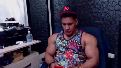 Snapshot of viktorherrera chatting on 02/04/25, 04:29 Viktor Herrera online show from 02/04/25, 04:29