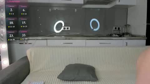 Viktoria online show from 11/10/25, 08:19