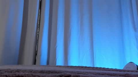 Vikky online show from 11/14/25, 09:19