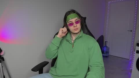 Vincent Strong online show from 12/03/24, 07:54