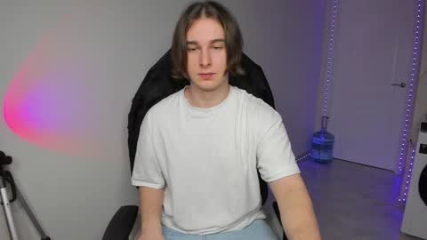 Vincent Strong online show from 12/23/24, 10:53