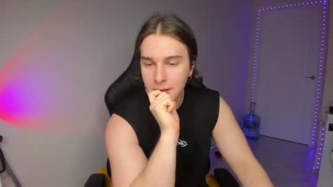 Vincent Strong online show from 12/27/24, 12:12