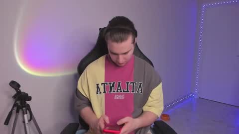 Vincent Strong online show from 02/13/25, 07:45