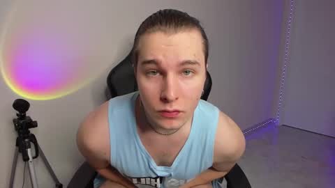 Vincent Strong online show from 02/16/25, 07:37