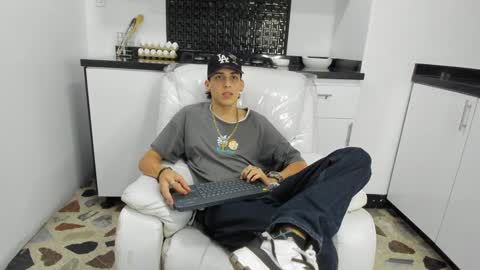 Snapshot of vincenthunter chatting on 12/11/24, 09:45 Vincent online show from 12/11/24, 09:45