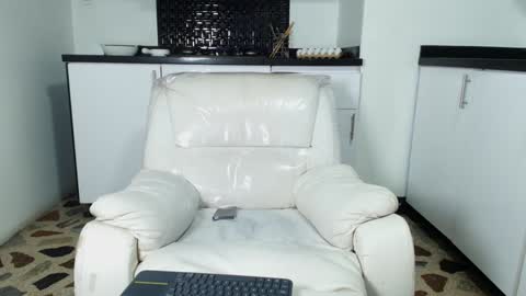 Snapshot of vincenthunter chatting on 01/29/25, 10:22 Vincent online show from 01/29/25, 10:22