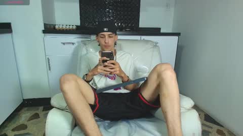 Snapshot of vincenthunter chatting on 03/09/25, 11:46 Vincent online show from 03/09/25, 11:46