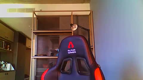 vincentprice69 online show from 10/17/25, 04:31