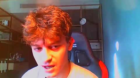 vincentprice69 online show from 10/18/25, 08:59