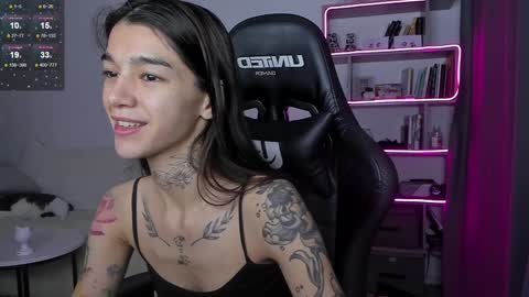 vinkitinkii online show from 12/02/24, 07:58