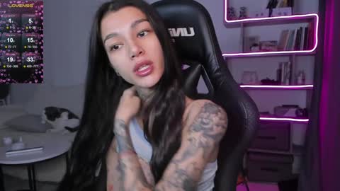 vinkitinkii online show from 12/08/24, 06:22