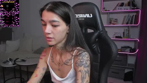 vinkitinkii online show from 01/19/25, 09:55