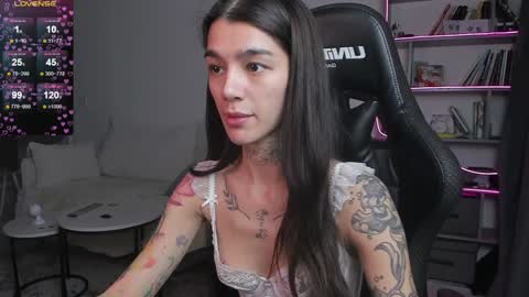 vinkitinkii online show from 02/02/25, 10:02