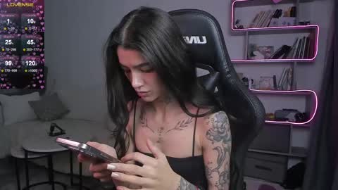 vinkitinkii online show from 02/26/25, 07:09