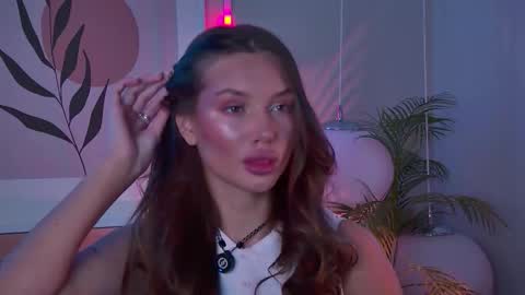 violaflirt online show from 11/18/25, 04:06