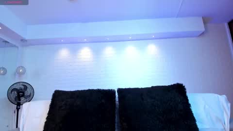 Violett  Everyday From 0530 to 1430 Col Time online show from 09/23/25, 10:51