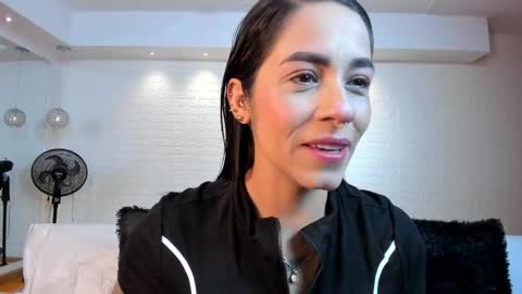 Violett  Everyday From 0530 to 1430 Col Time online show from 10/01/25, 10:54