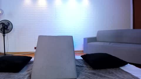 Violett  Everyday From 0530 to 1430 Col Time online show from 10/22/25, 10:37