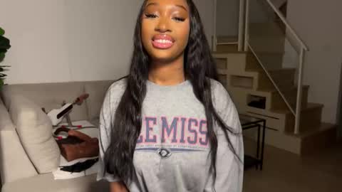 Fantasy Black Girl online show from 11/07/25, 06:46