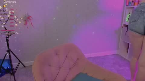 Snapshot of violet____h chatting on 01/06/25, 07:45 violet____h online show from 01/06/25, 07:45