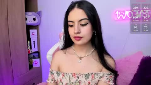 Snapshot of violet_catt chatting on 12/06/24, 05:11 Violeta online show from 12/06/24, 05:11