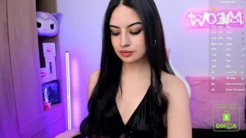 Snapshot of violet_catt chatting on 01/31/25, 05:10 Violeta online show from 01/31/25, 05:10