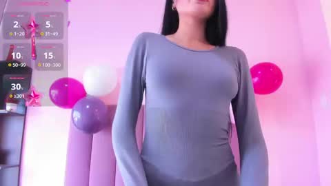 violet online show from 11/04/25, 12:59