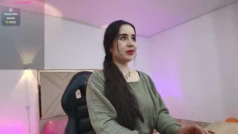 violet_tay1 online show from 10/07/25, 11:18