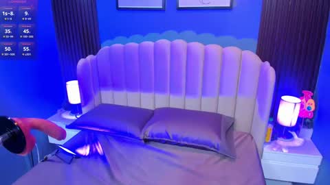 Snapshot of violet_throat chatting on 11/08/25, 03:07 violet_throat online show from 11/08/25, 03:07