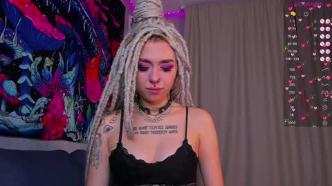 Snapshot of violet_walker7 chatting on 12/03/24, 03:55 Violet online show from 12/03/24, 03:55