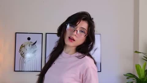 Violeta online show from 10/08/25, 07:55