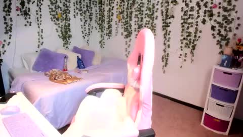 Violeta online show from 10/23/25, 04:17