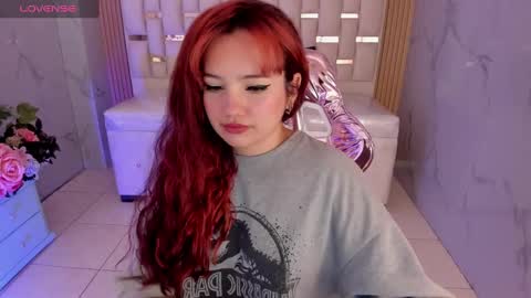 Snapshot of violeta_sub chatting on 01/22/25, 01:32 IG violeta sub online show from 01/22/25, 01:32