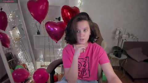 Violet online show from 10/11/25, 10:25