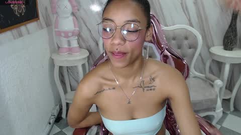 Snapshot of violeth_b chatting on 12/03/24, 06:49 violeth_b online show from 12/03/24, 06:49