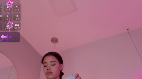 Violeth Hill online show from 10/25/25, 07:41