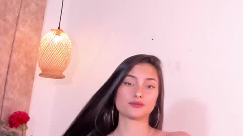 Snapshot of violethilton chatting on 02/27/25, 11:04 violeth online show from 02/27/25, 11:04
