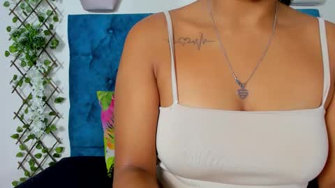 violett  rousee online show from 10/30/25, 03:24