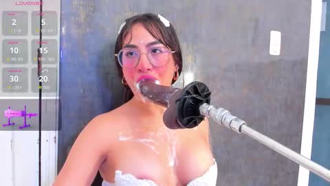 Violett online show from 10/10/25, 08:02