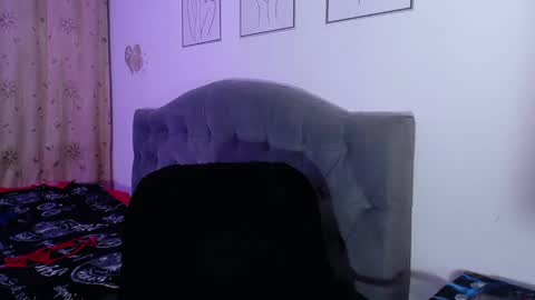 Snapshot of violett_hottie chatting on 02/23/25, 02:29 violett Independent model online show from 02/23/25, 02:29