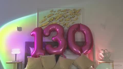 violetta_finch online show from 10/25/25, 11:07