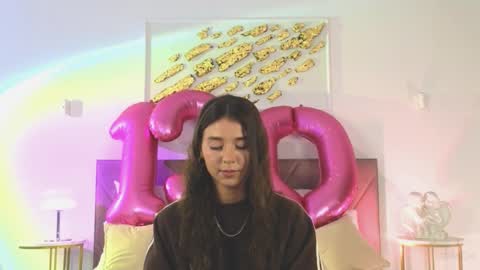 violetta_finch online show from 10/26/25, 10:43